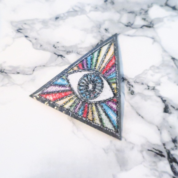 FLASH SALE! Prism Eye Patch - Picture 3 of 3